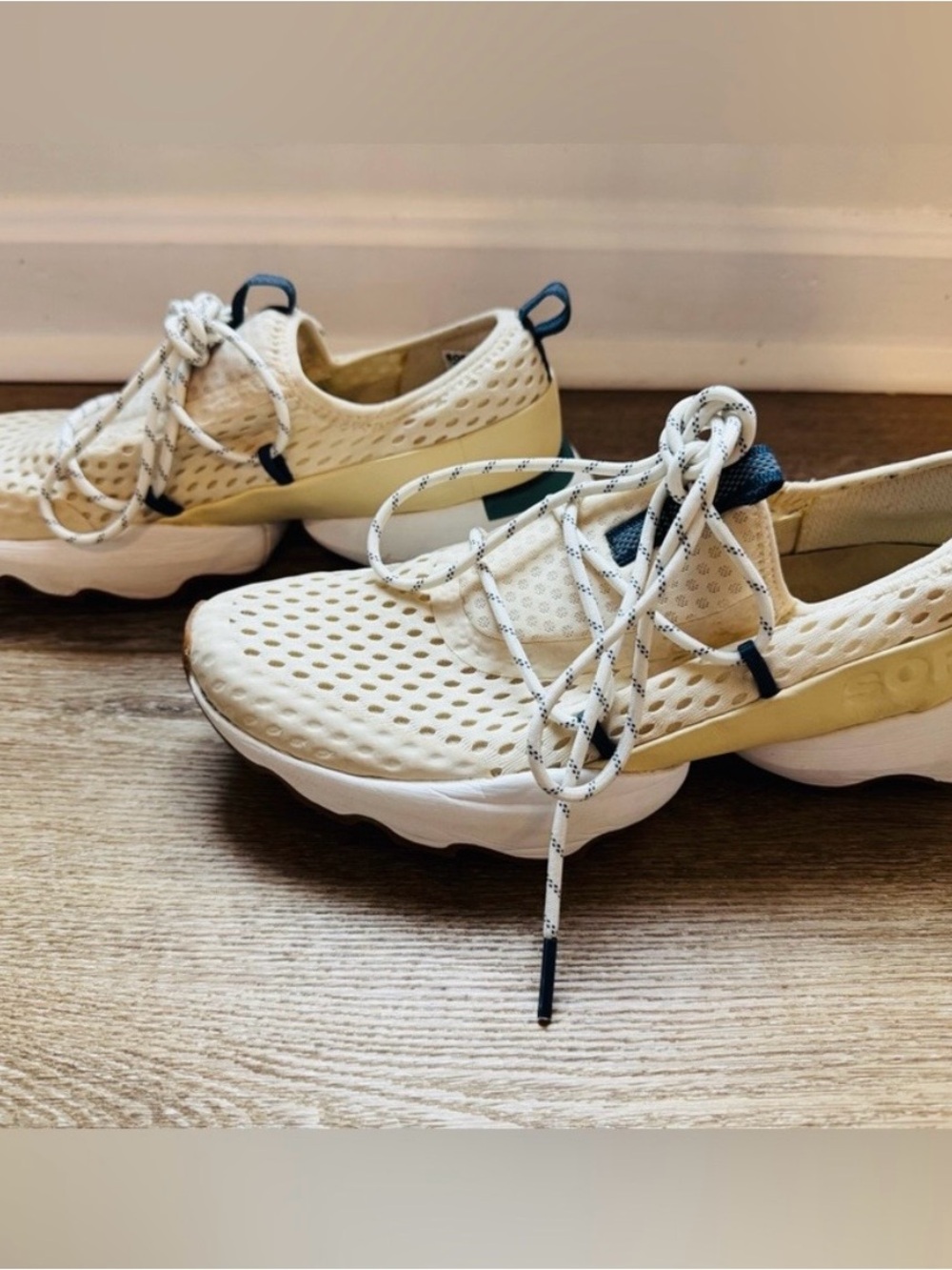 Sorel Kinetic Impact Sneakers Cream and Navy